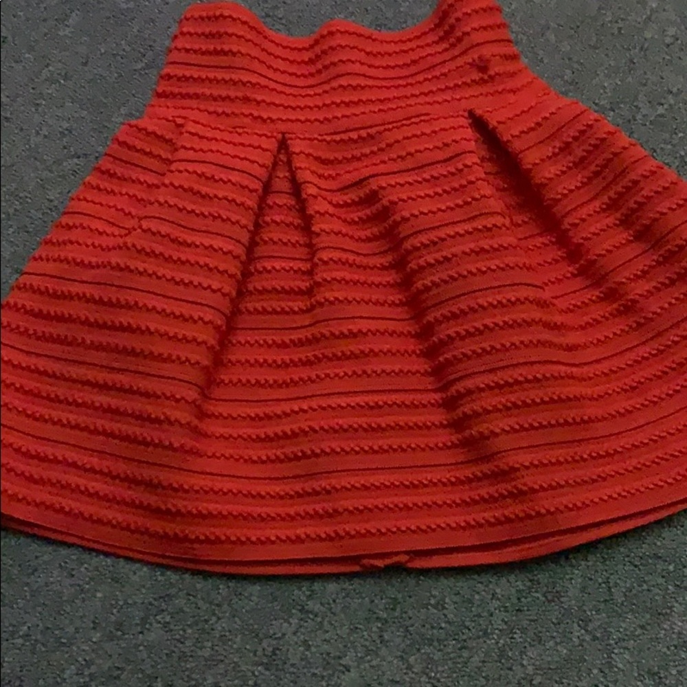 Cute red skirt